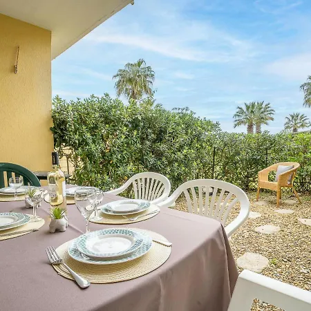 Les Capitelles-4 By Interhome