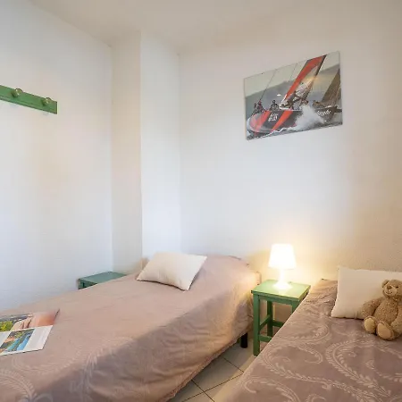 Les Capitelles-4 By Interhome דירה