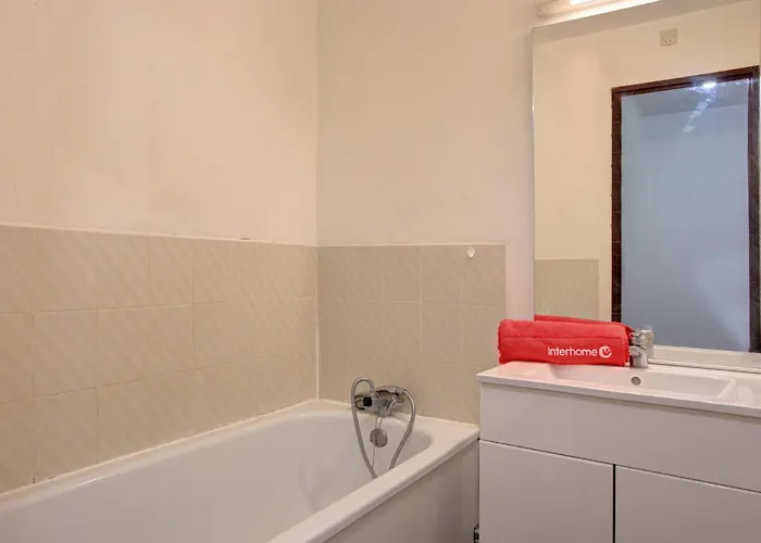 アパート Les Capitelles-4 By Interhome